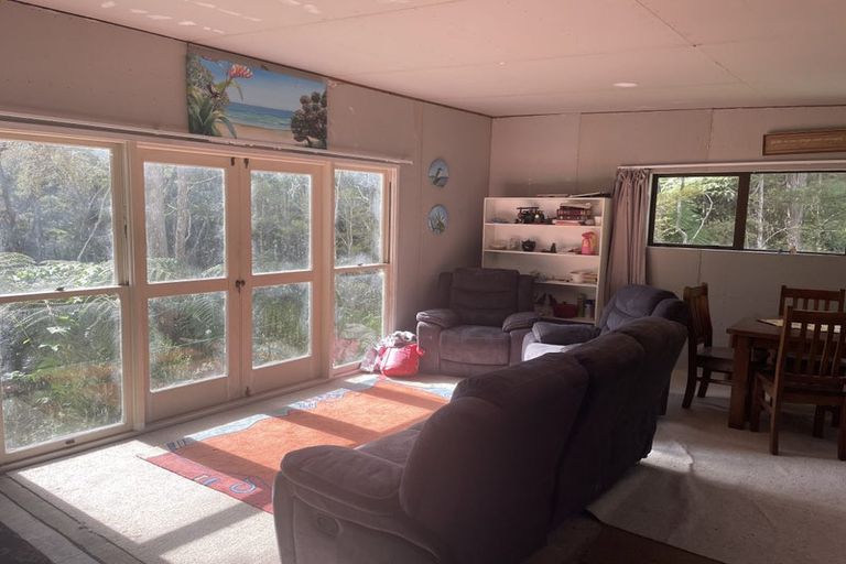 Photo of property in 74 Waiparera Road, Parua Bay, 0192