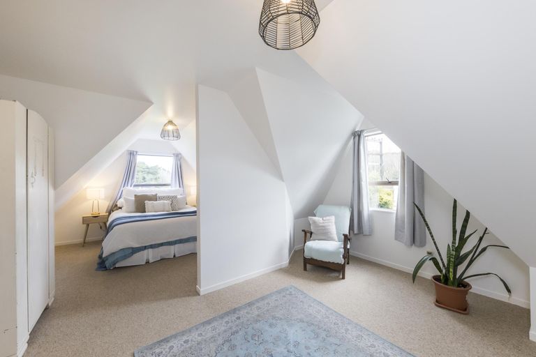 Photo of property in 411 Aokautere Drive, Aokautere, Palmerston North, 4471