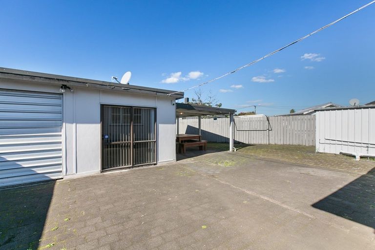 Photo of property in 14 Sandbrook Avenue, Otara, Auckland, 2023