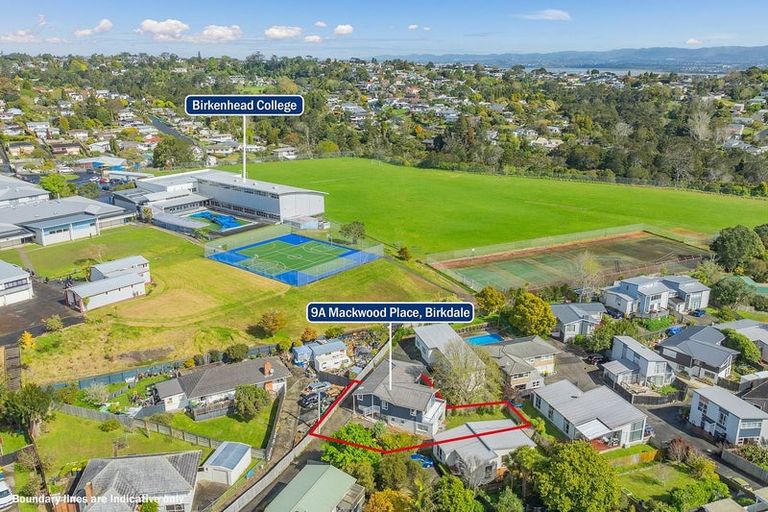 Photo of property in 9a Mackwood Place, Birkdale, Auckland, 0626