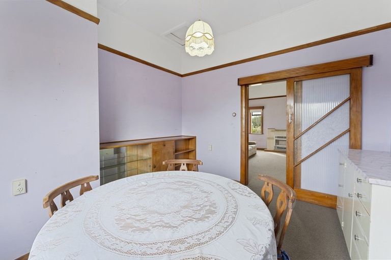 Photo of property in 72 Avenue Road, Foxton, 4814