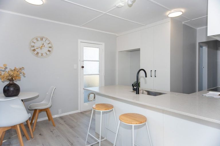 Photo of property in 8 Fenwick Crescent, Hillcrest, Hamilton, 3216