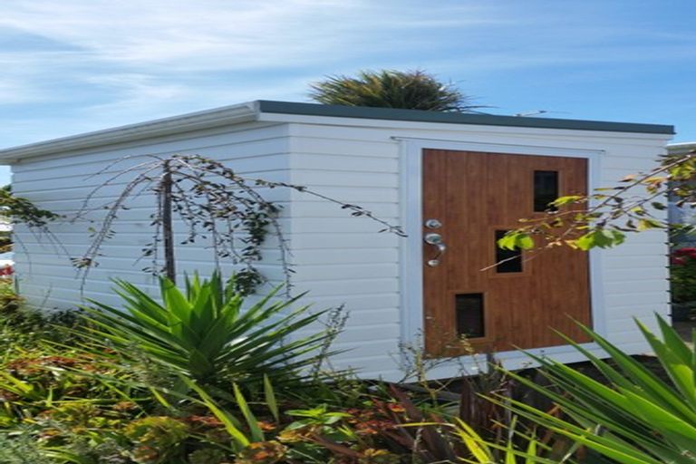 Photo of property in 6 Omata Road, Westown, New Plymouth, 4310