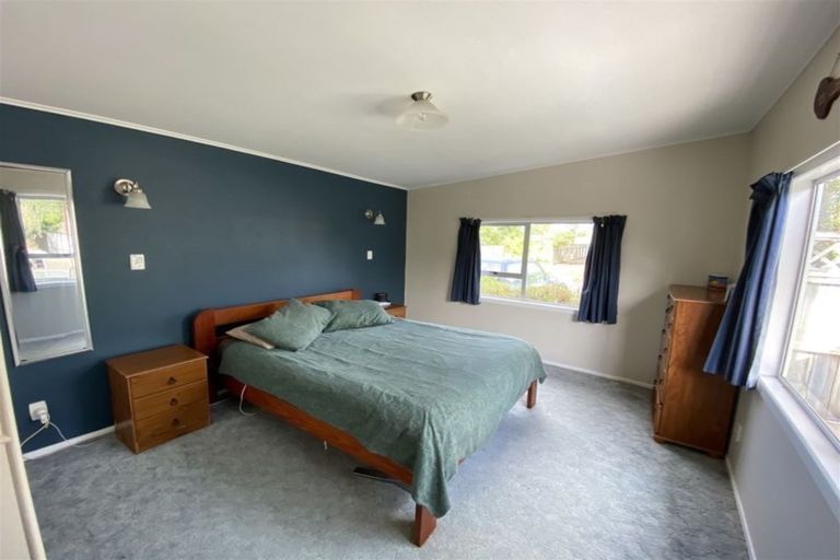 Photo of property in 5 Oak Avenue, Nawton, Hamilton, 3200