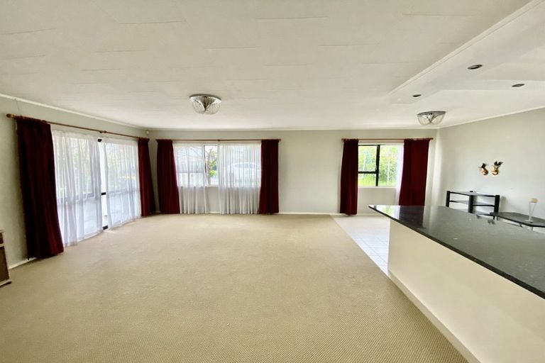 Photo of property in 109 Everglade Drive, Totara Heights, Auckland, 2105