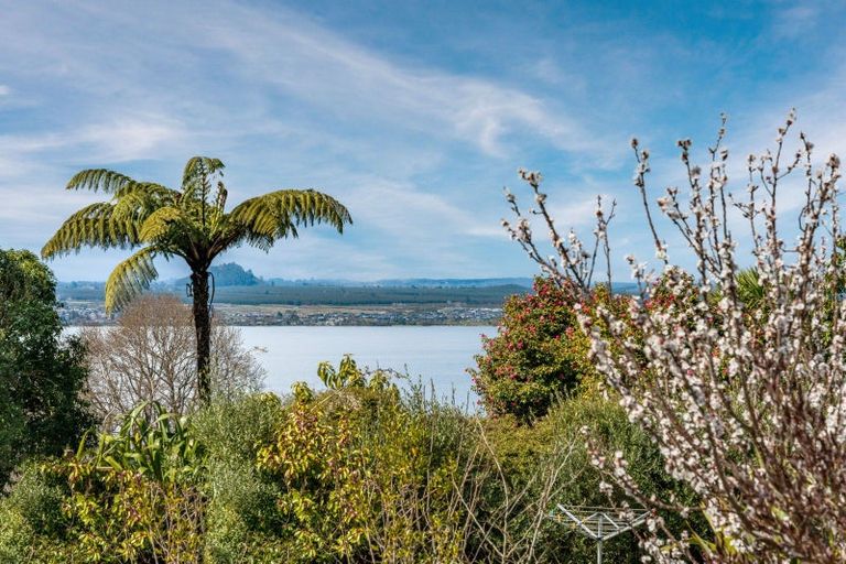 Photo of property in 7a Isobel Street, Acacia Bay, Taupo, 3330