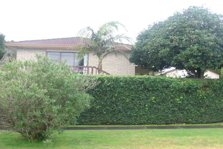 Photo of property in 1/2 West Street, Papakura, 2110
