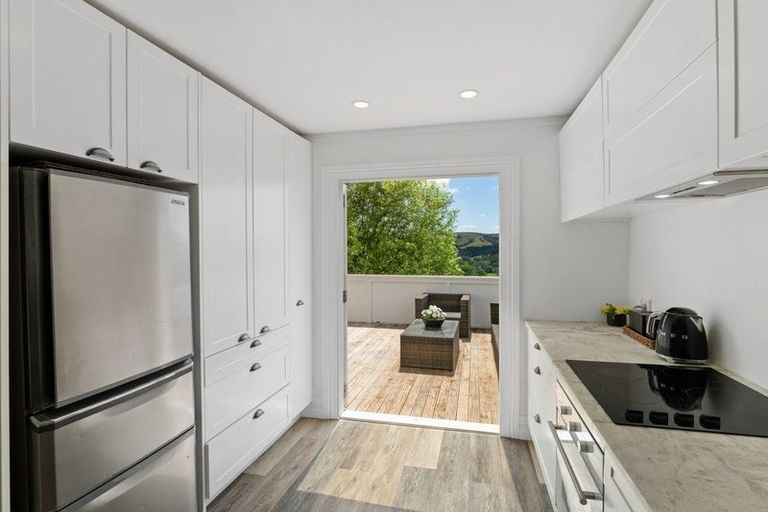 Photo of property in 4 Rautawhiri Road, Helensville, 0800