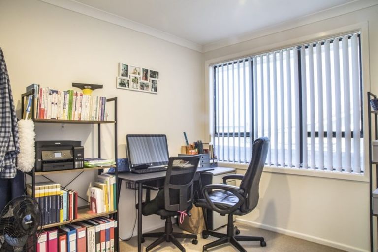 Photo of property in 43 Strid Road, Te Atatu South, Auckland, 0610