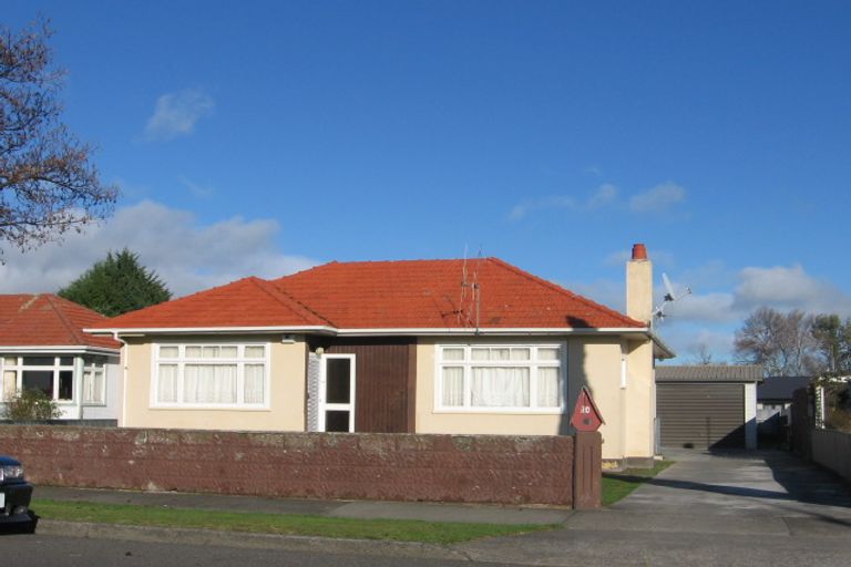 Photo of property in 30 Botanical Road, Takaro, Palmerston North, 4412