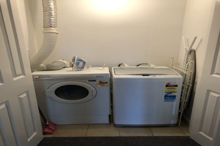 Photo of property in 201 The Terrace, Wellington Central, Wellington, 6011