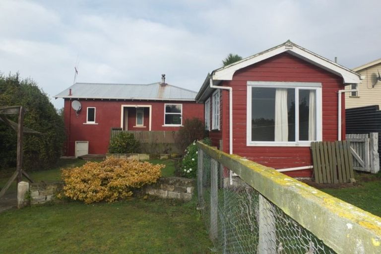 Photo of property in 16 Forth Street, Oamaru North, Oamaru, 9400