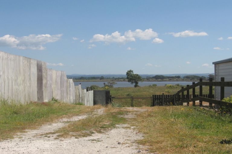 Photo of property in 566 Pukehina Parade, Pukehina, Te Puke, 3189