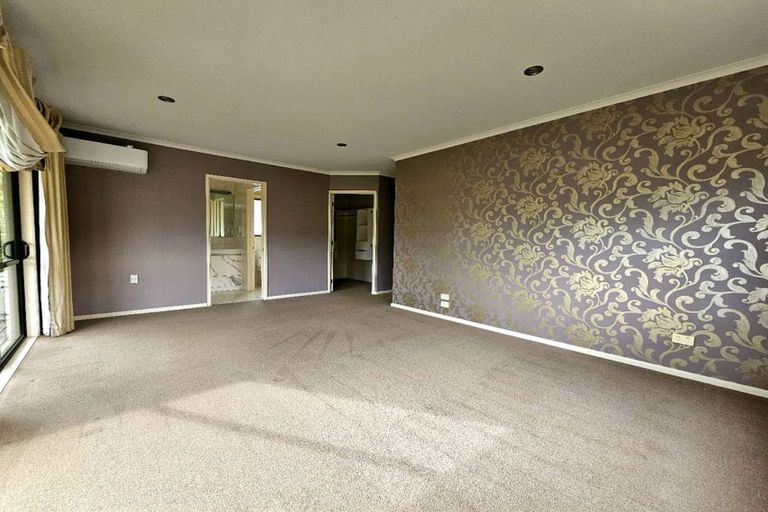 Photo of property in 33 Kinleith Way, Albany, Auckland, 0632