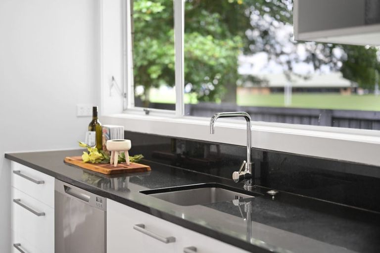 Photo of property in 10a Ensign Place, Flagstaff, Hamilton, 3210