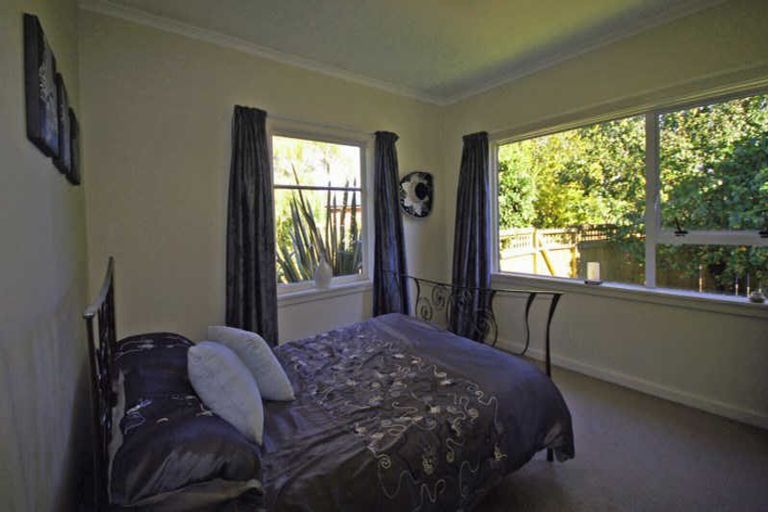 Photo of property in 19 Owens Terrace, Upper Riccarton, Christchurch, 8041