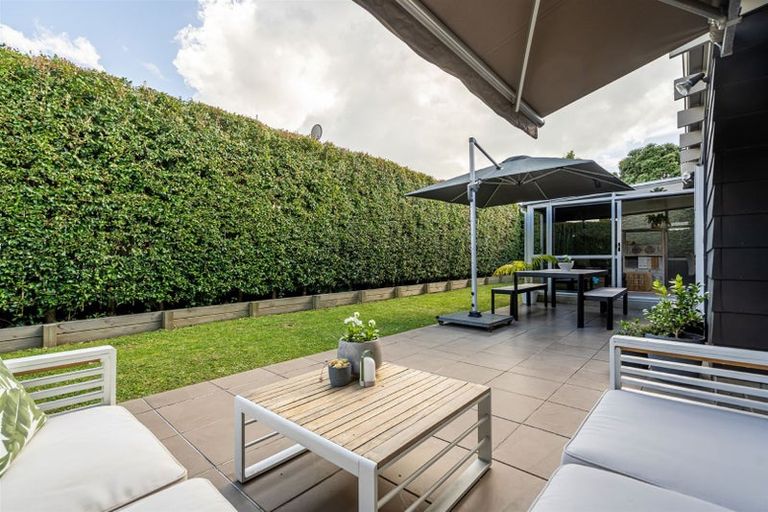 Photo of property in 1/52 Norwood Road, Bayswater, Auckland, 0622