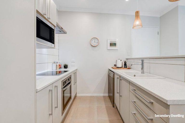 Photo of property in 113 Aberley Road, Schnapper Rock, Auckland, 0632