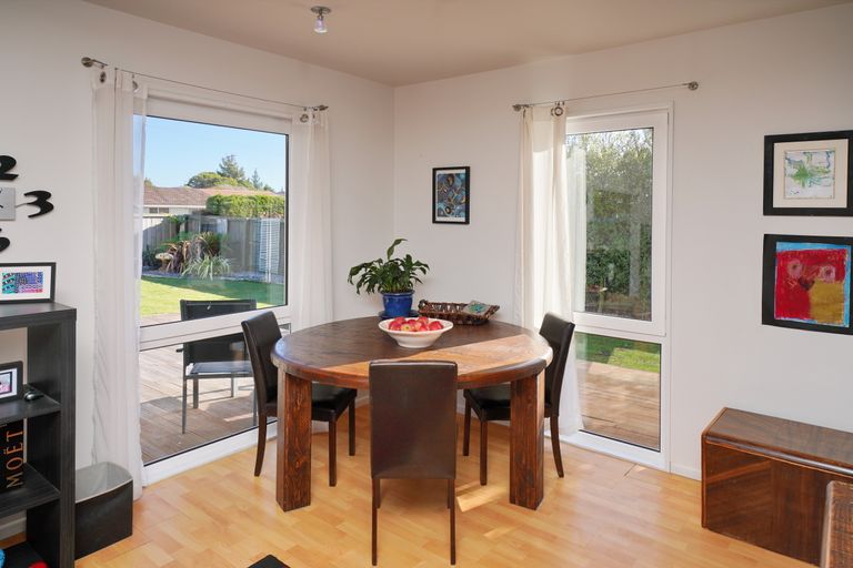 Photo of property in 319 Estuary Road, South New Brighton, Christchurch, 8062