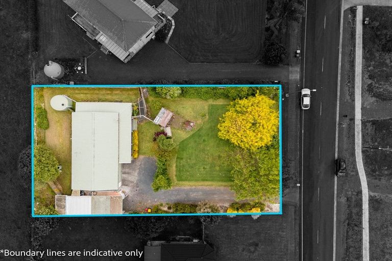 Photo of property in 49 Orere Point Road, Orere Point, Papakura, 2585