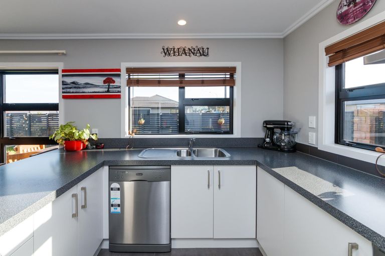 Photo of property in 1 Angelina Way, Kelvin Grove, Palmerston North, 4414