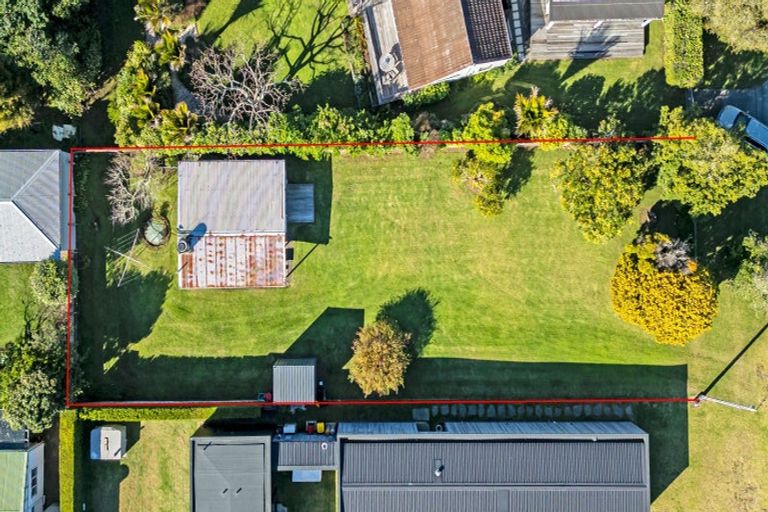 Photo of property in 21 Dawn Avenue, Hahei, Whitianga, 3591