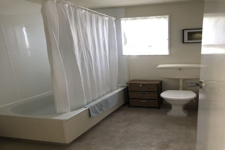 Photo of property in 5 Porritt Place, Tamatea, Napier, 4112