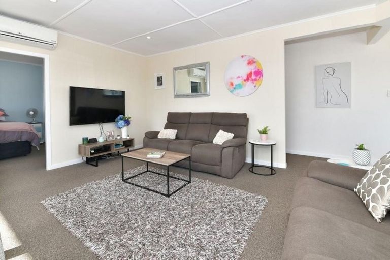Photo of property in 112a Hibiscus Coast Highway, Red Beach, 0932
