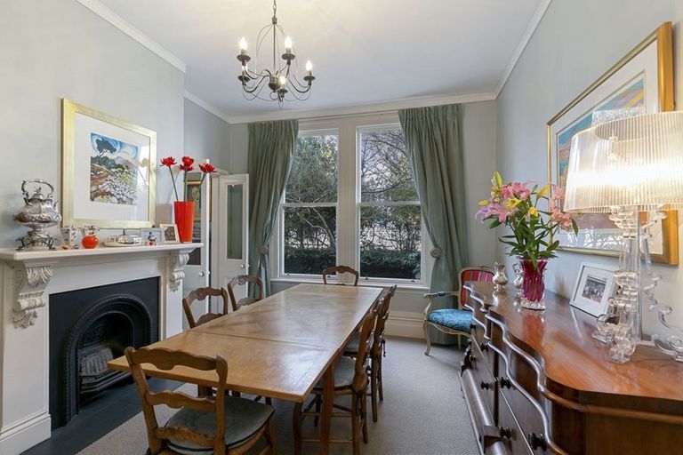 Photo of property in 11 Tinakori Road, Thorndon, Wellington, 6011