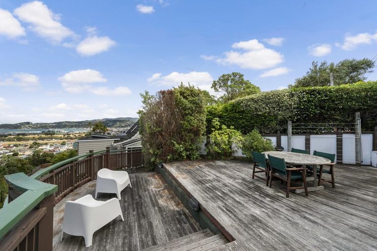 Photo of property in 1a Seatoun Heights Road, Miramar, Wellington, 6022