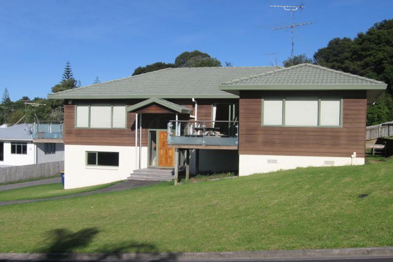 Photo of property in 10 Greenridge Court, Glenfield, Auckland, 0629