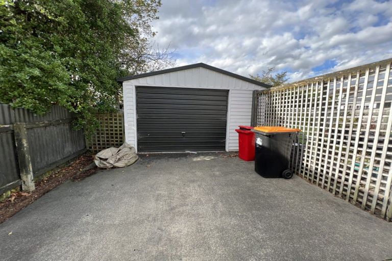 Photo of property in 43 Lyndhurst Street, Takaro, Palmerston North, 4412
