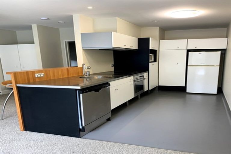 Photo of property in St Pauls Apartments, 100/43 Mulgrave Street, Thorndon, Wellington, 6011