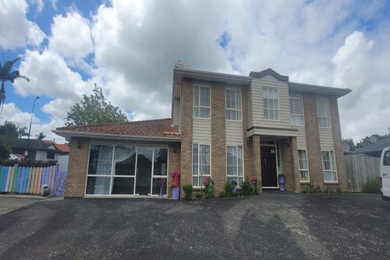 Photo of property in 32 Middlefield Drive, East Tamaki Heights, Auckland, 2016