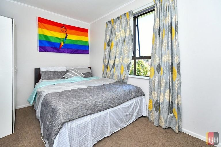 Photo of property in 21 Rogers Road, Manurewa, Auckland, 2102