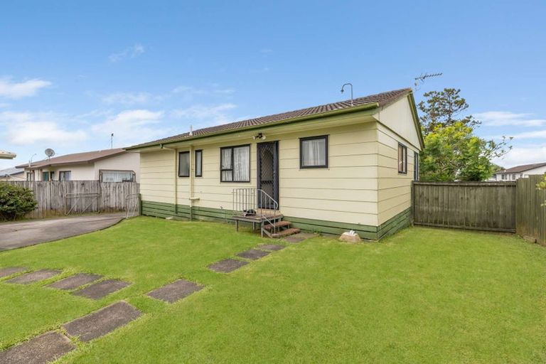 Photo of property in 84 Sykes Road, Weymouth, Auckland, 2103
