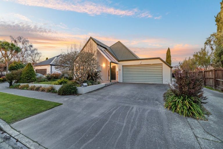 Photo of property in 46 Westgrove Avenue, Avonhead, Christchurch, 8042