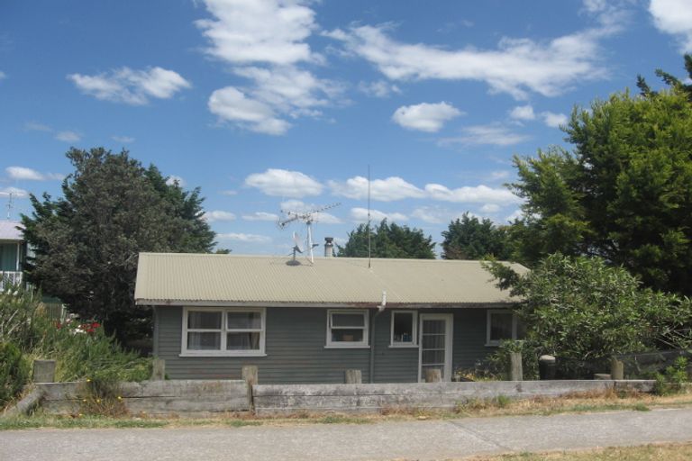 Photo of property in 92 Pukehina Parade, Pukehina, Te Puke, 3189
