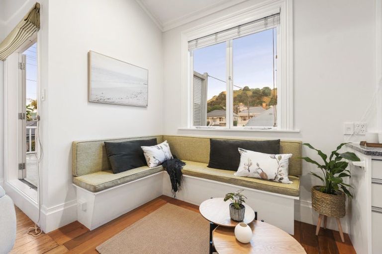 Photo of property in 1 St Leonards Road, Devonport, Auckland, 0624