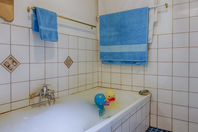 Photo of property in 37a Gillies Crescent, Waimarama, 4294