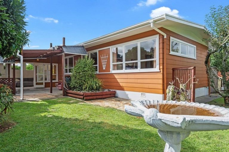 Photo of property in 9 Fairway Drive, Te Kamo, Whangarei, 0112