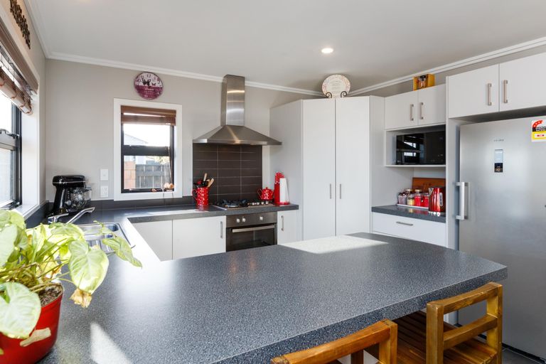 Photo of property in 1 Angelina Way, Kelvin Grove, Palmerston North, 4414