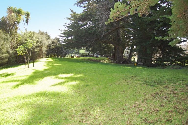 Photo of property in 210a Pukenui Road, Kaiwaka, 0573