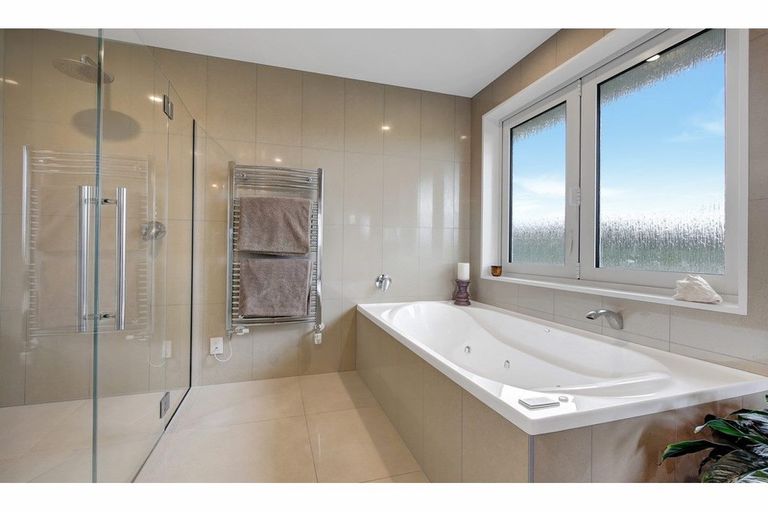 Photo of property in 2479 Tram Road, West Eyreton, Rangiora, 7475