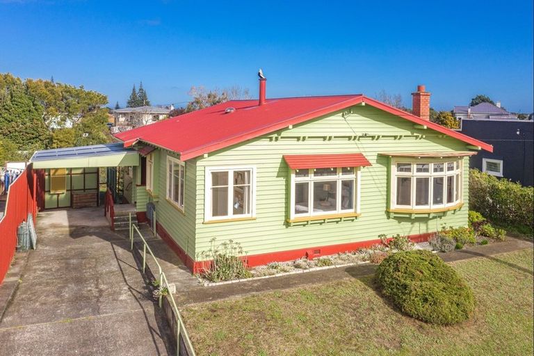 Photo of property in 99 Alma Road, Gonville, Whanganui, 4501