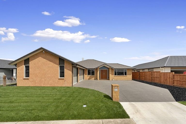 Photo of property in 17 Sydney Place, Flagstaff, Hamilton, 3210