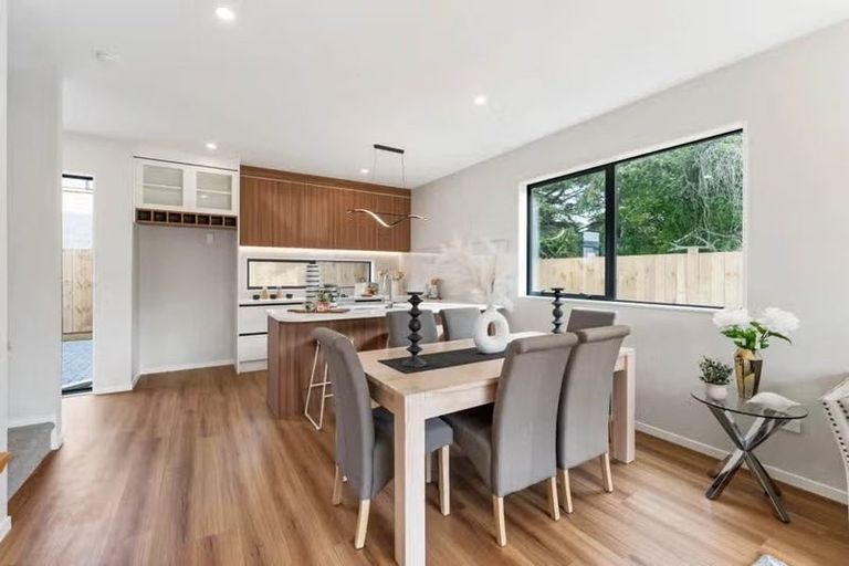Photo of property in 4b Tawa Crescent, Manurewa, Auckland, 2102