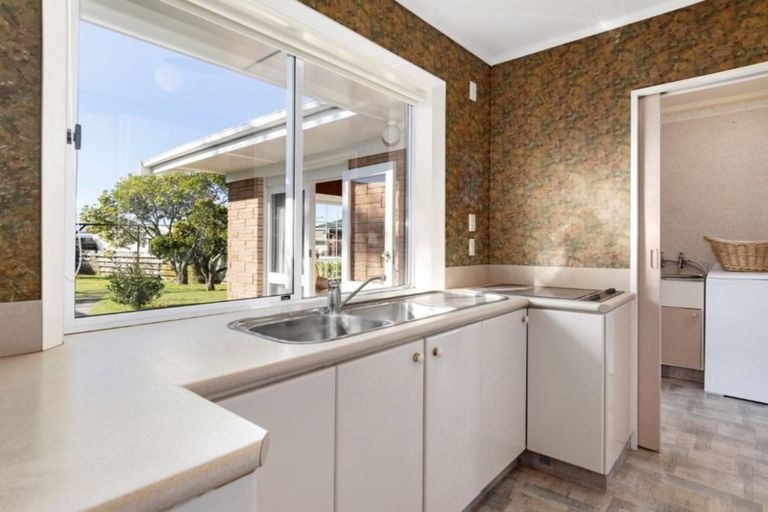 Photo of property in 10 Keilor Road, Otumoetai, Tauranga, 3110