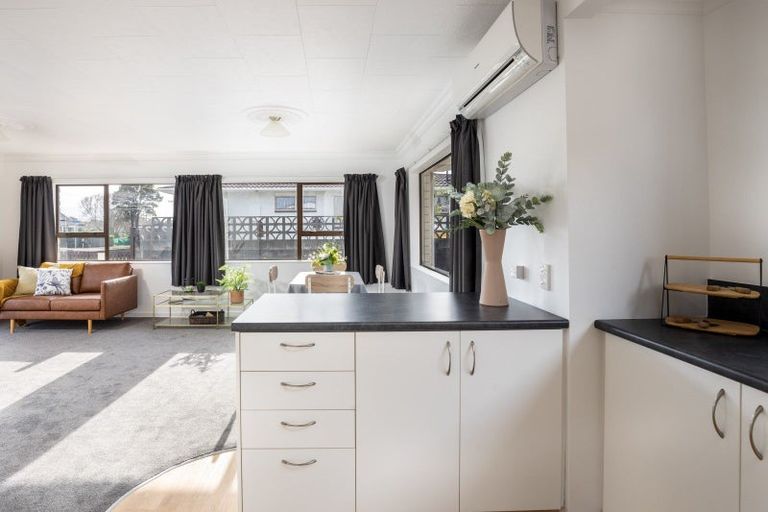 Photo of property in 19 Tukapa Street, Westown, New Plymouth, 4310