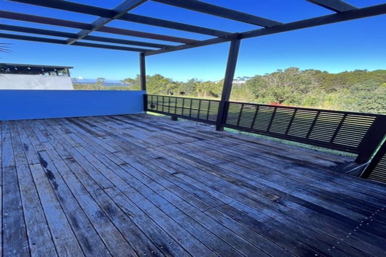 Photo of property in 9m Clearwater Cove, West Harbour, Auckland, 0618